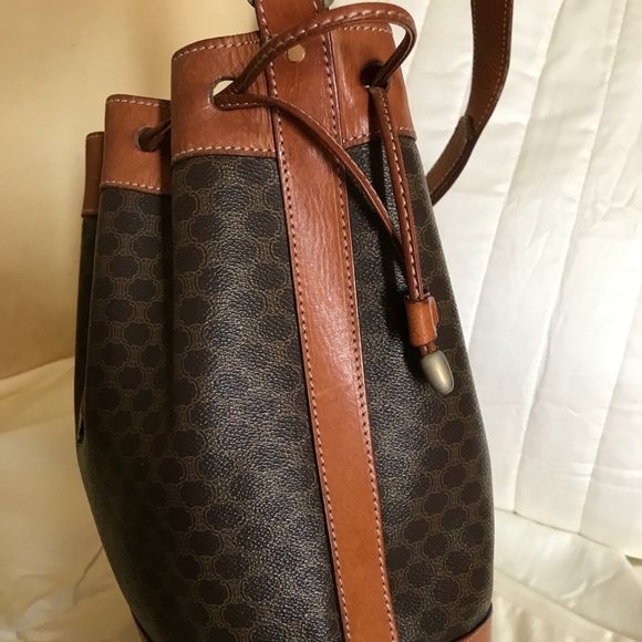 **SOLD** Céline Vintage Macadam Bucket Bag - Picture 4 of 8